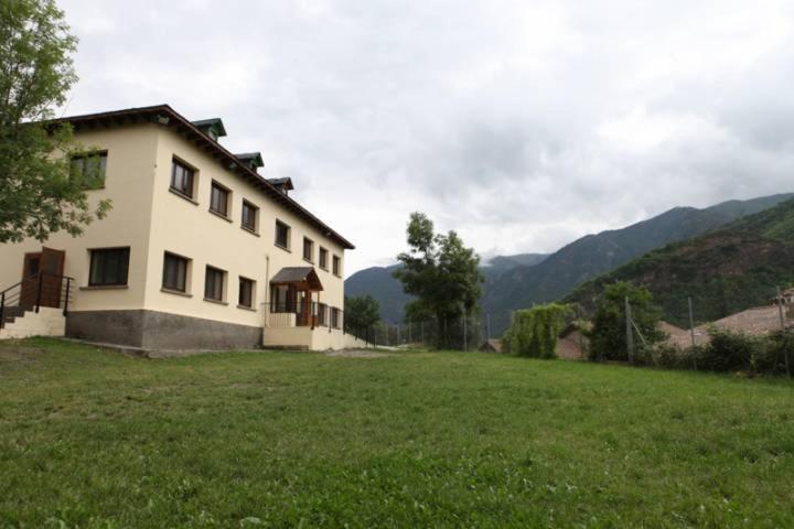 Llesp Casa De Colonies Vall De Boi - Verge Blanca מראה חיצוני תמונה